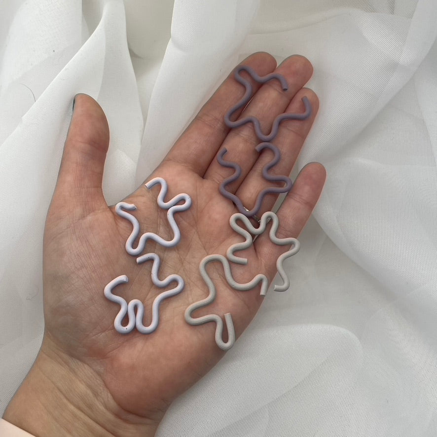 The Mini Squiggle Hoop