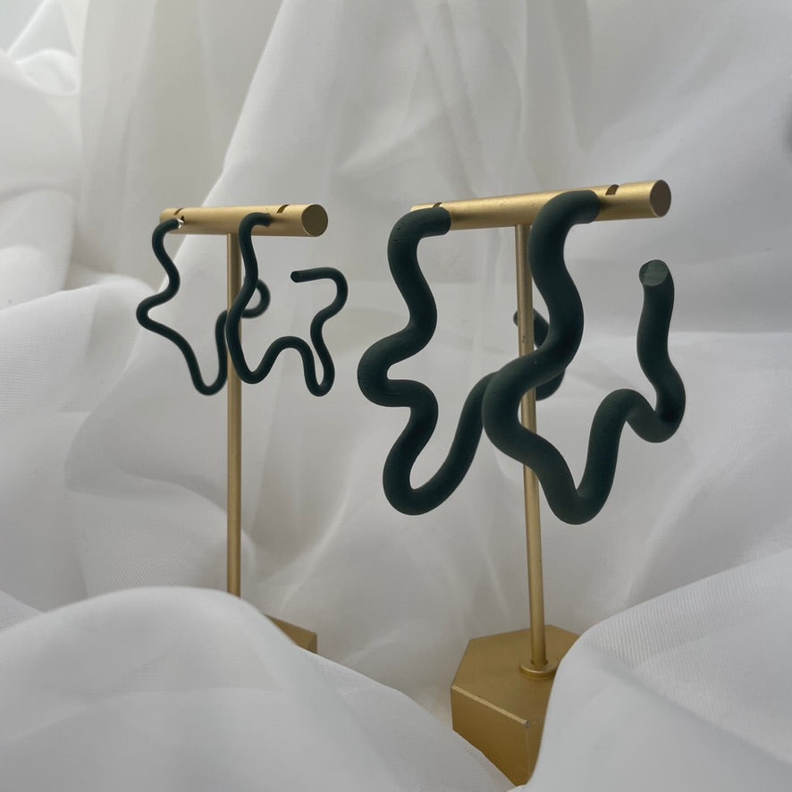 The Mini Squiggle Hoop